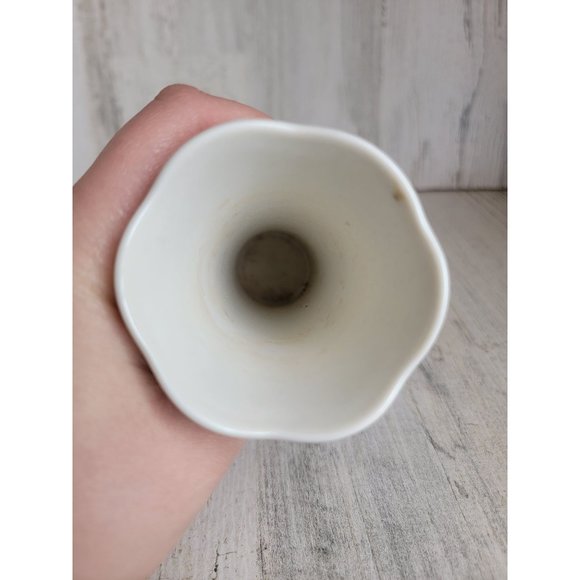 Portmeirion Botanic Gardens Rhododendron 5" bud vase - Picture 7 of 8